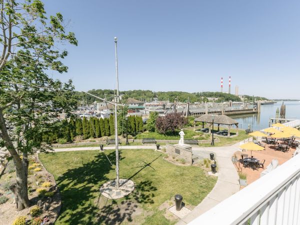 Danfords Hotel & Marina